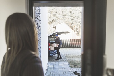 Door-to-door solicitation, high-pressure closing techniques